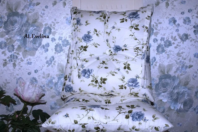 Sada 5ks sedáků 40x40 cm na židli modrý popínavý květ