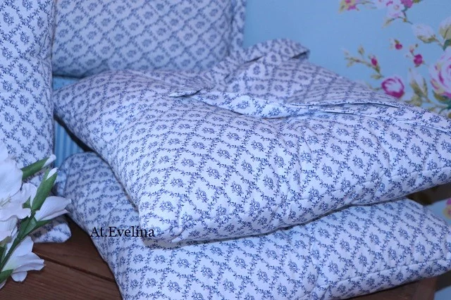 Sada 4k sedáků 40x40 cm na židli modrý potisk