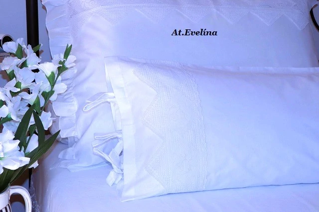 Povlak na podhlavník s krajkou 40x80 cm-2 velik.